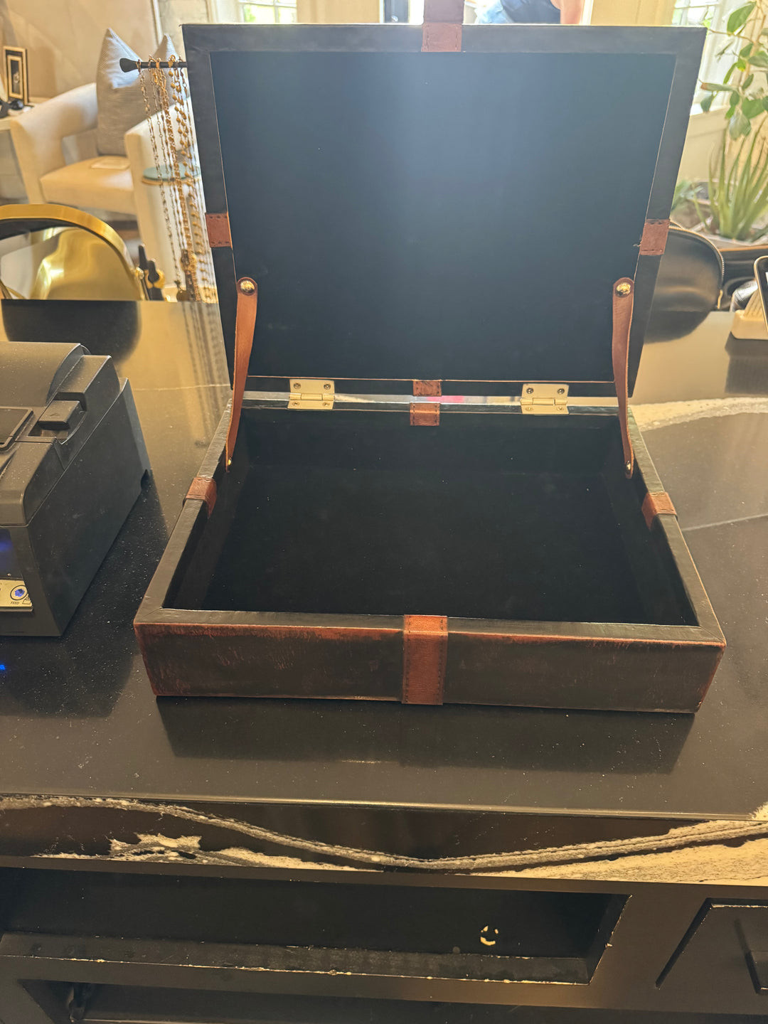 Leather Box W/ Straps  | Peru