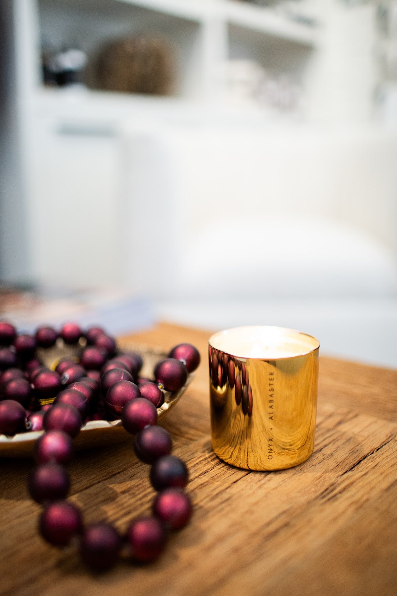 Christmas Candle and Decor