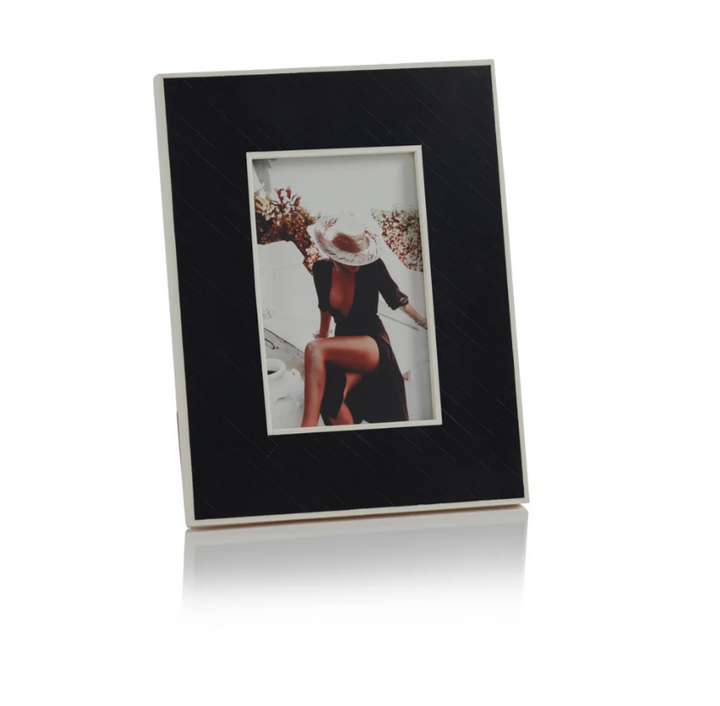 Black Inlay Design Photo Frame with White Inner Border | 4x6
