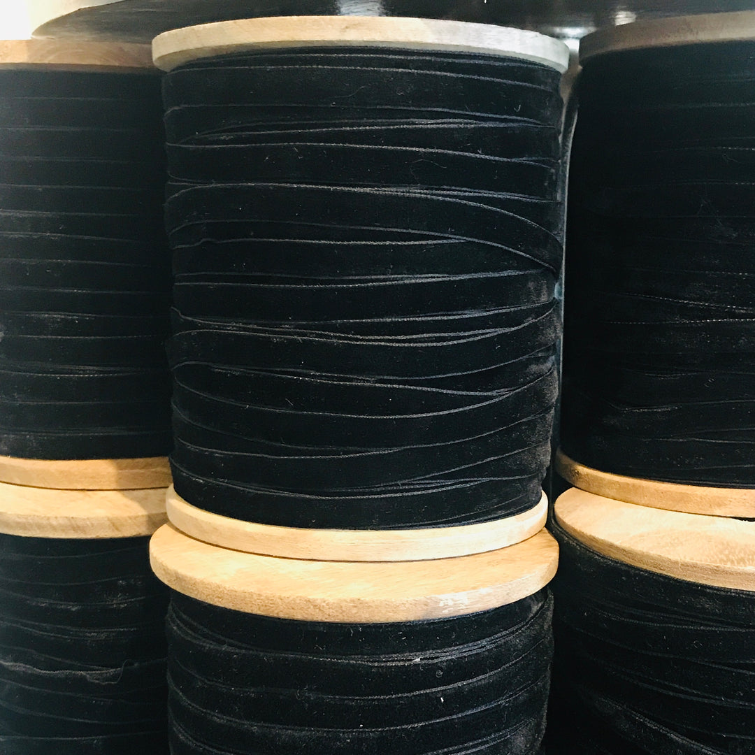 Black Velvet Ribbon | 109yds