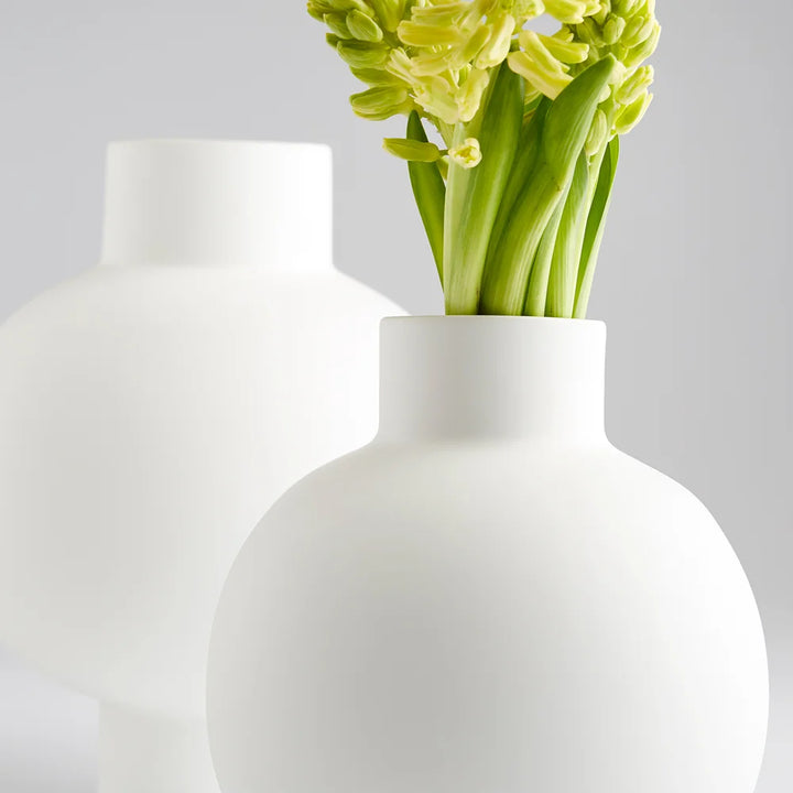 Lita Vase | White